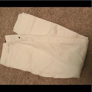White skinny jeans